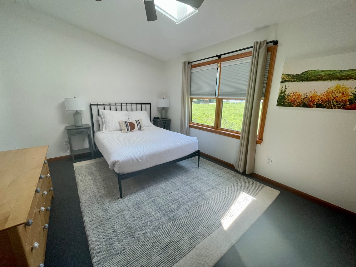 Lakeside Cottage Bedroom