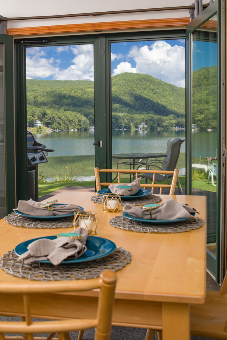 Lakeside Cottage_Dining